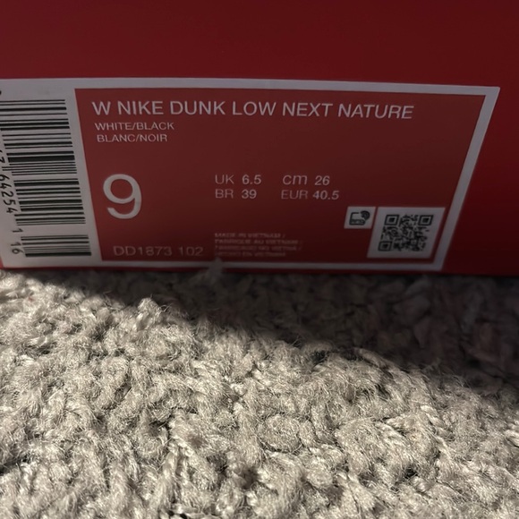 Nike Dunk Low Panda - Picture 5 of 5